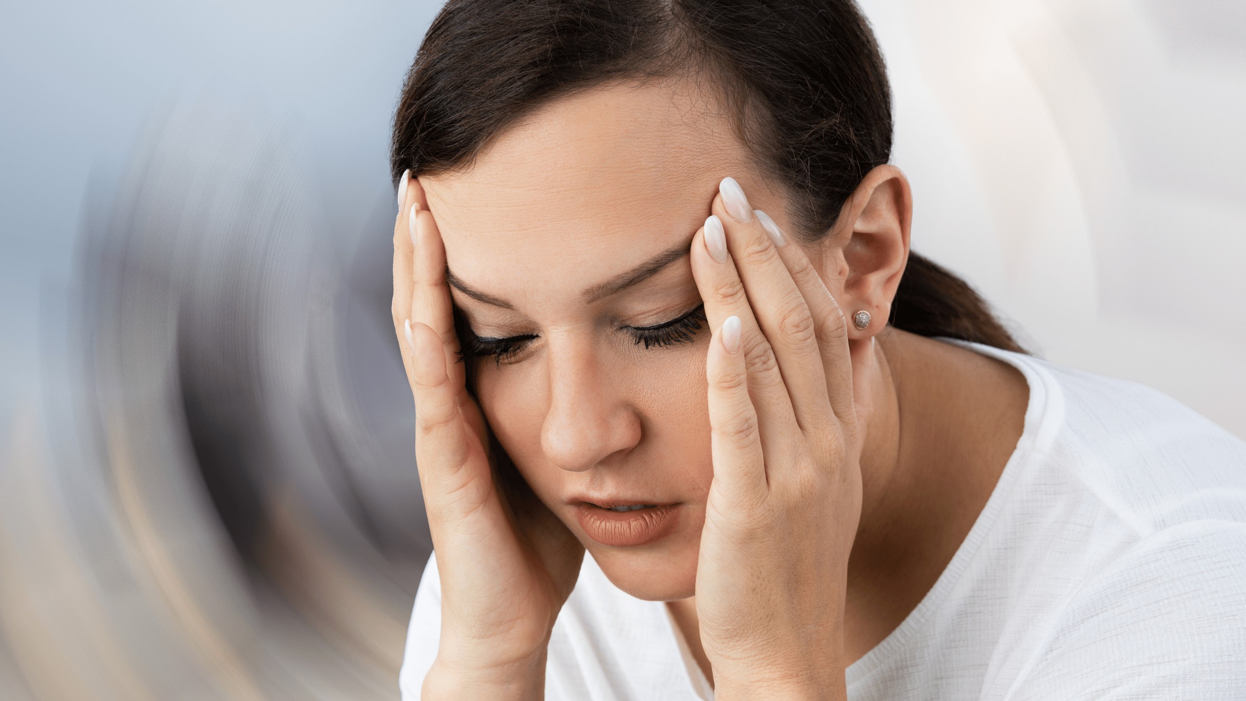 zawroty głowy: przyczyny, objawy i leczenie